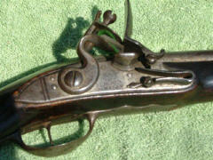 marque-pistolet-marine